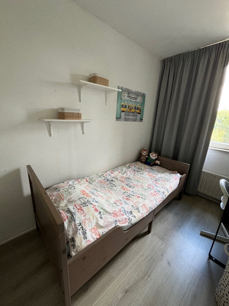 Ikea sundvik peuter-/juniorbed bruin, Ophalen, Verstelbaar, Eenpersoons, Bruin
