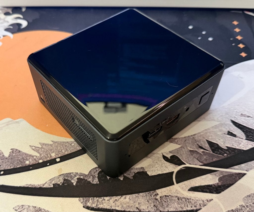 Intel NUC Kit NUC8I7BEH (256GB / 8GB), Computers en Software, Ophalen of Verzenden, Gebruikt
