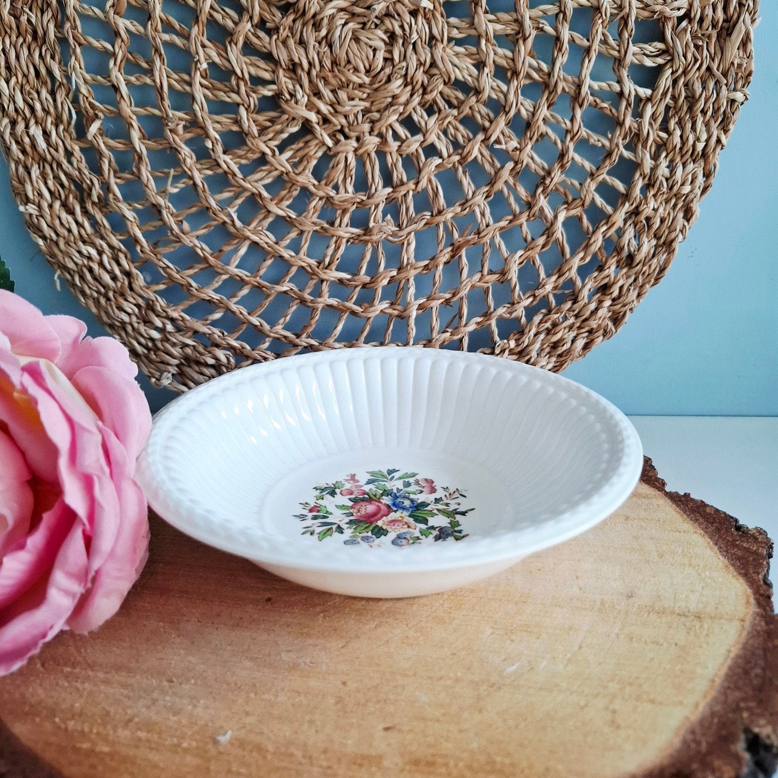 Wedgwood 'Conway', brocant dessertschaaltje, Huis en Inrichting, Wedgwood, Ophalen of Verzenden, Schaal of Schalen, Wedgwood