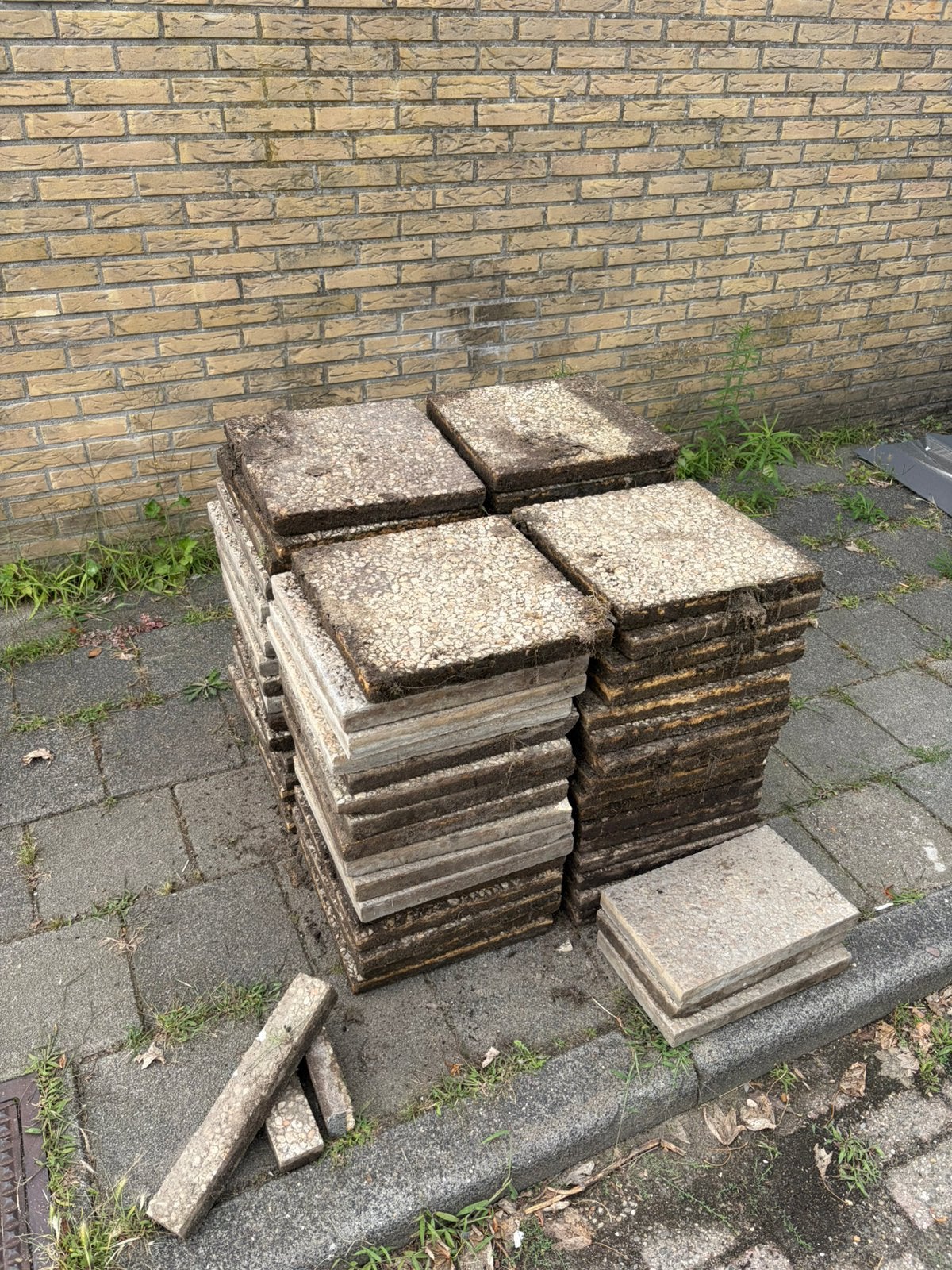 GRINDTEGELS GRATIS AF TE HALEN, Ophalen, Gebruikt, 10 m² of meer, Grind