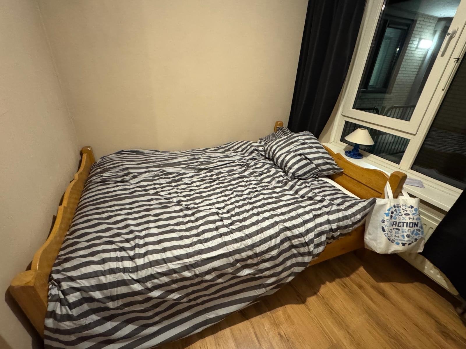 Houten bedframe 200x140 cm met lattenbodem, Ophalen, Gebruikt, Tweepersoons, 140 cm