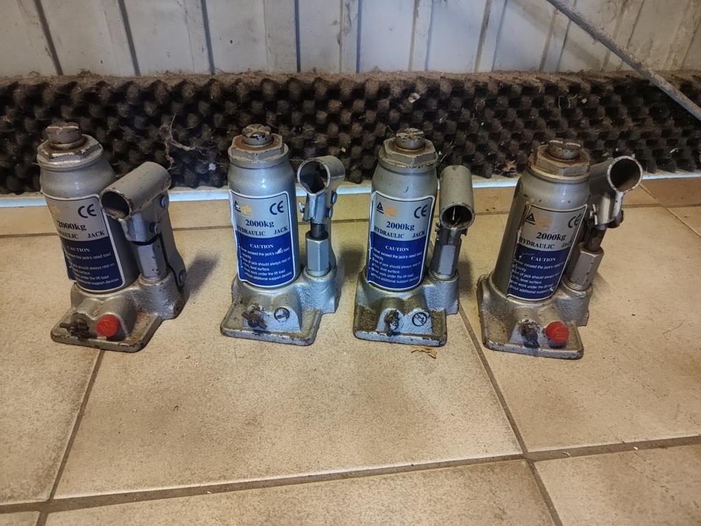 Set van 4 hydraulische potkrikken 2000kg, Auto diversen, Ophalen of Verzenden, Gebruikt, Hydraulisch, Potkrik