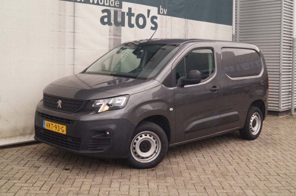 Peugeot Partner 1.5 BlueHDI Asphalt -NAVI-CAM-DAB-, Voorwielaandrijving, Dealer onderhouden, Stof, Gebruikt