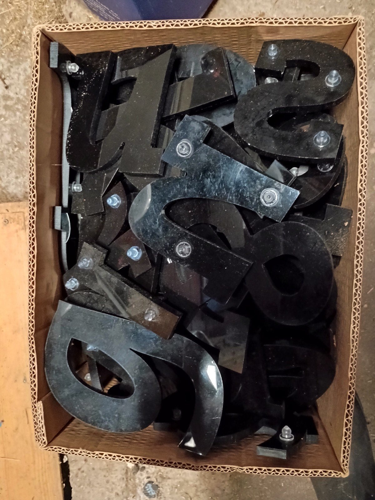 7 dozen diverse kunststof letters, Ophalen, Gebruikt