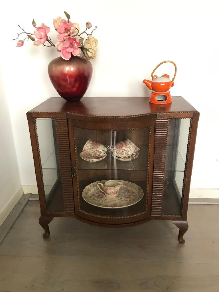 Vintage vitrinekast met gebogen glas – ca. 1930–1950, Ophalen