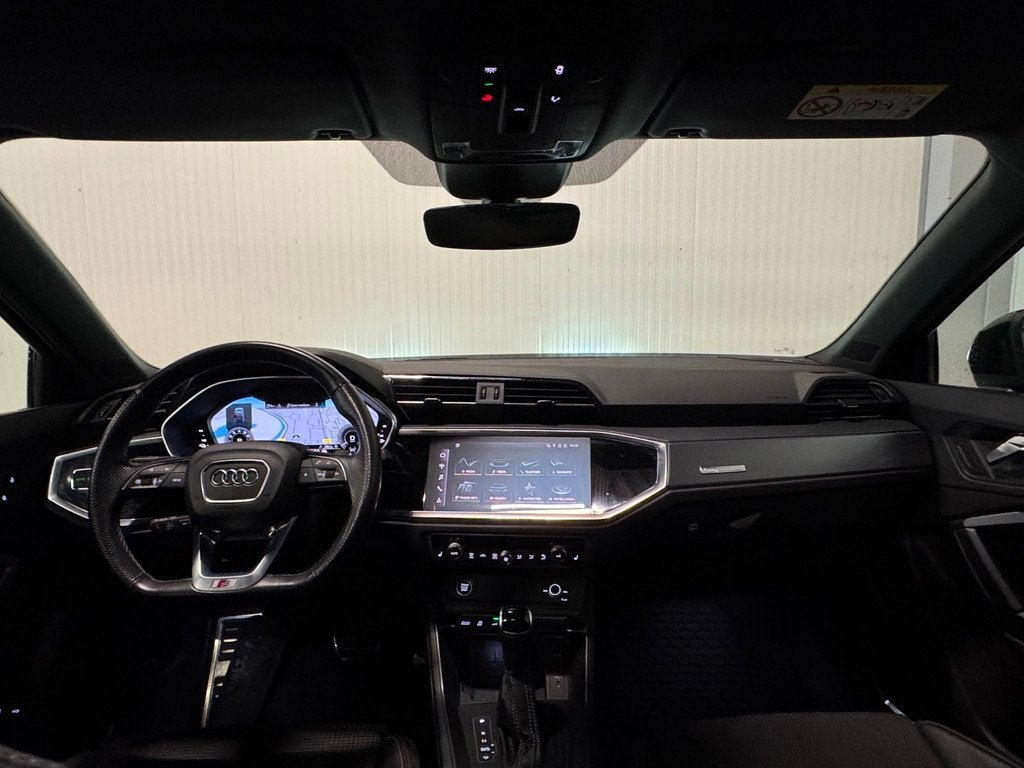 Audi Q3 Sportback 45 TFSI e S Edition | PANO | S-LINE | PLUG, Auto's, Audi, Gebruikt, Euro 6, 150 pk, Leder en Stof