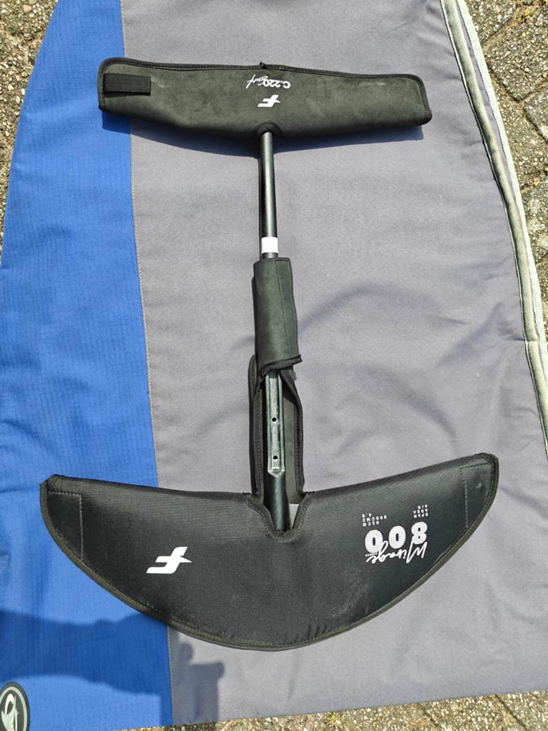 F-One Mirage 800 Hydrofoil - Zo goed als nieuw, Watersport en Boten, Wingsurfen, Ophalen, Zo goed als nieuw