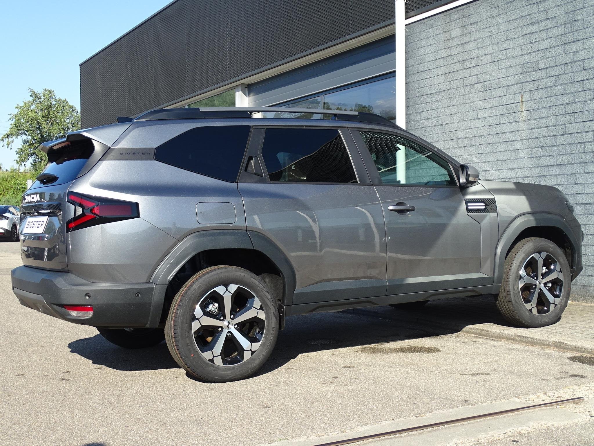 Dacia Bigster 1.8 Hybrid 155 Journey PACK ASSIST / PACK WINT, Auto's, Stof, Met garantie (alle), Automatische klimaatregeling