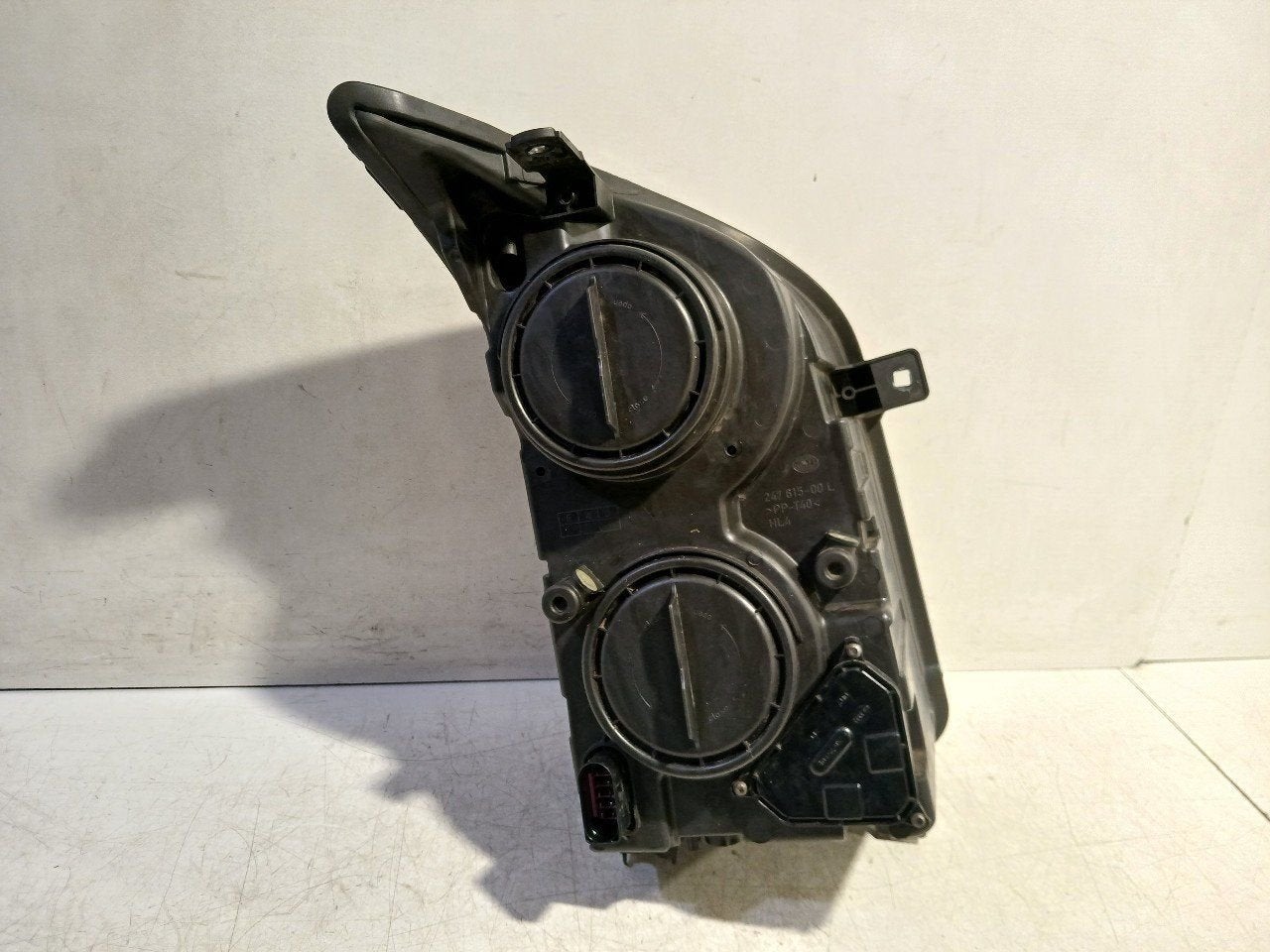 Koplamp links Volkswagen Crafter, Onderdelen@venauto.nl, Van der Ven Autorecycling B.V., Gebruikt, Ettenseweg 76, 4706 PB Roosendaal, The Netherlands
