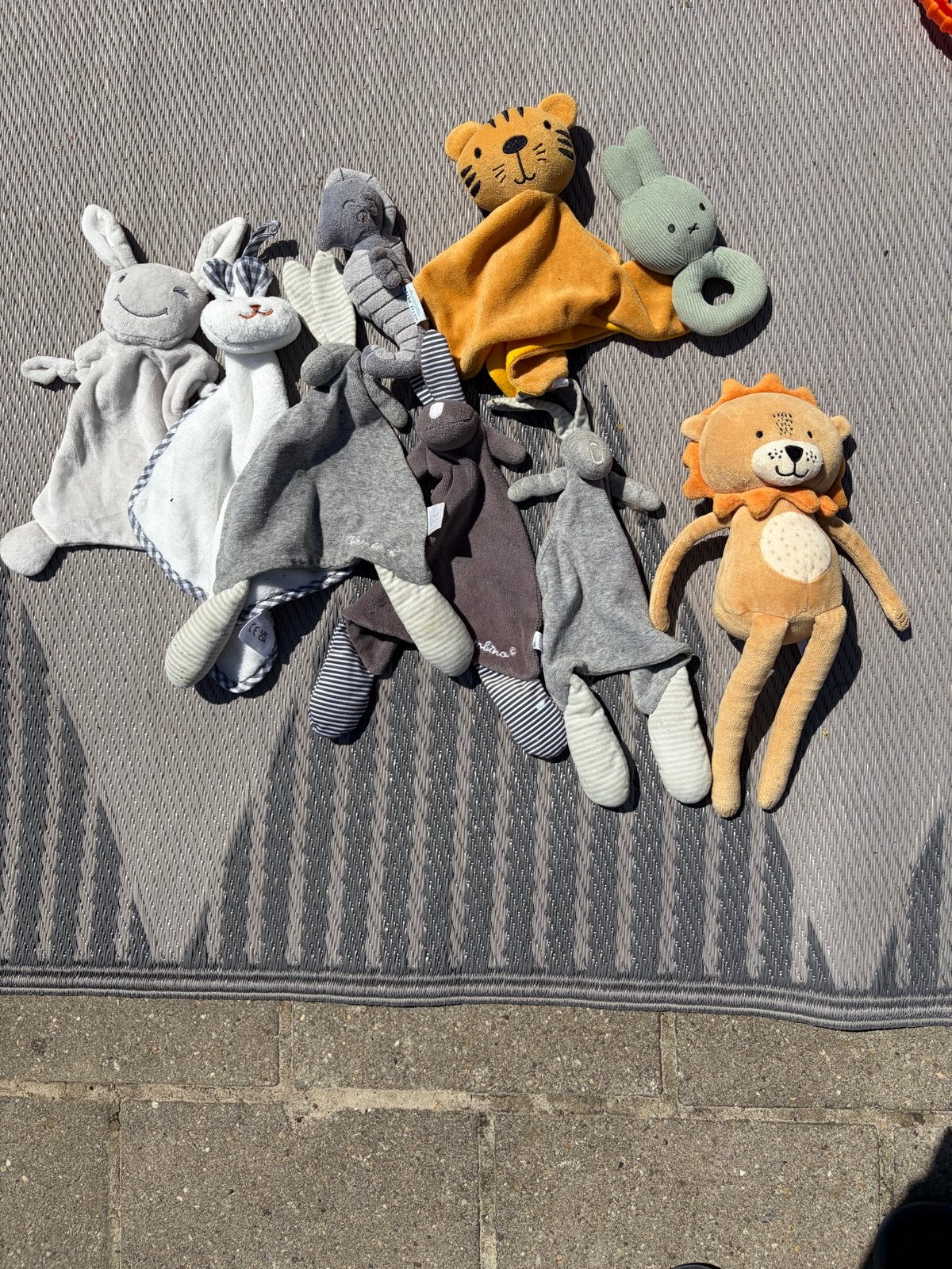 Diverse knuffeldoekjes en knuffels (o.a. Happy Horse), Ophalen, Gebruikt, Overige typen