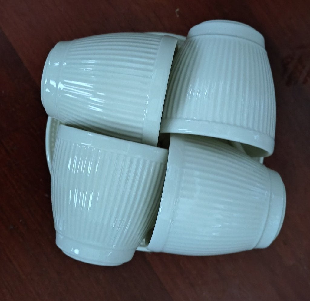 Wedgewood Aardewerk kleur ecru, Klassiek, Overige typen, Ophalen of Verzenden, Zo goed als nieuw