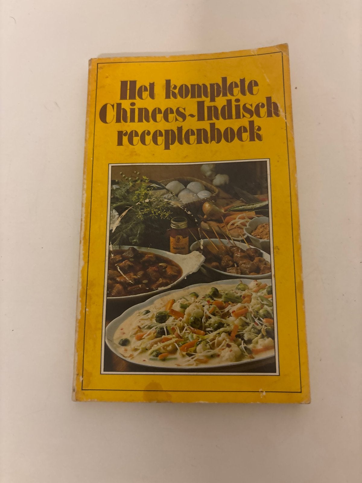 Het complete Chinees-Indisch receptenboek (1987), Boeken, Ophalen of Verzenden, Gelezen, Azië en Oosters