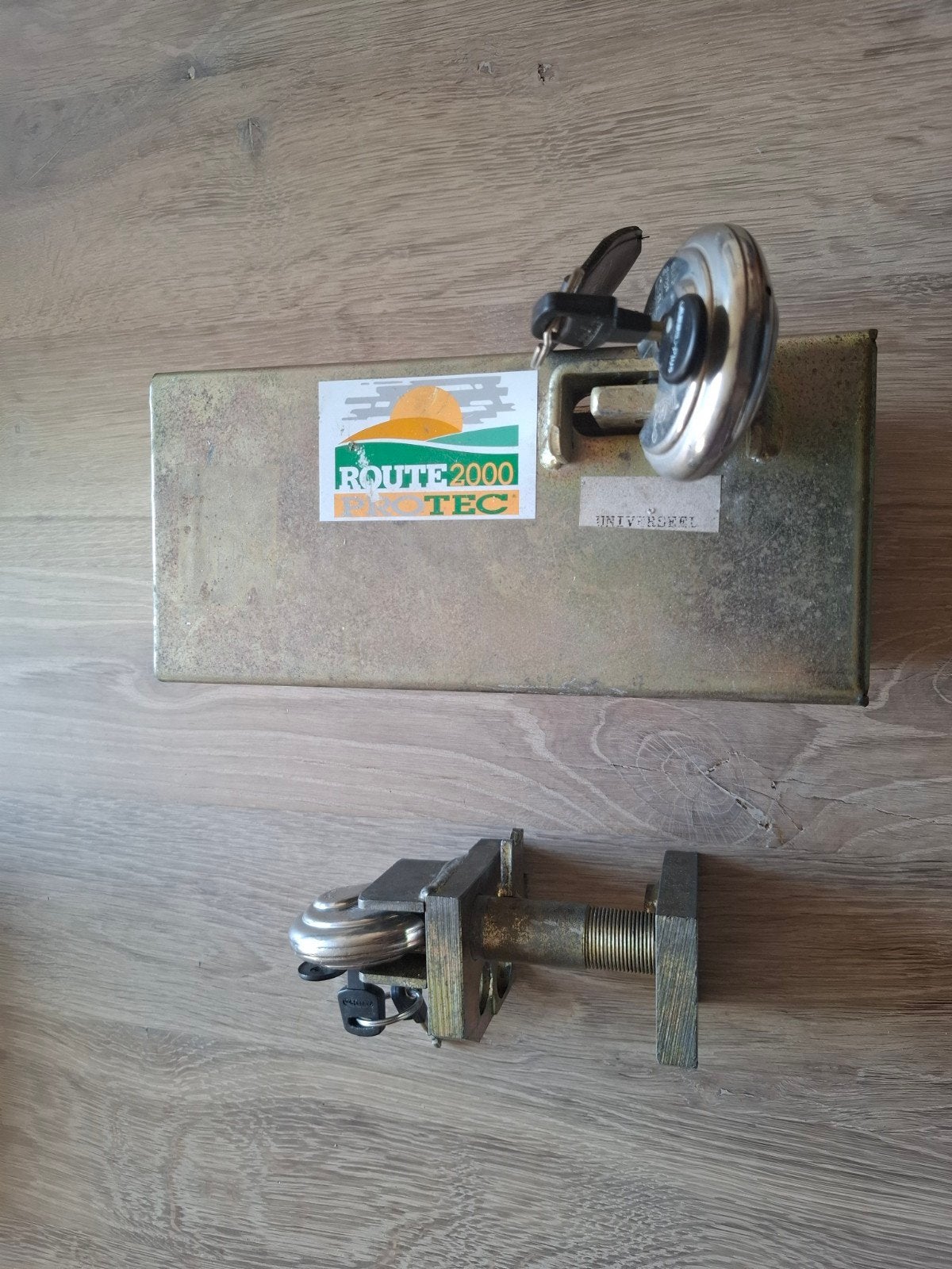 2x Disselslot compleet met Abus Discusslot en sleutels, Auto diversen, Ophalen of Verzenden, Gebruikt