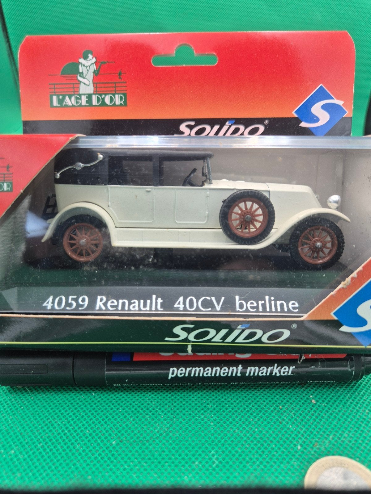 171 Renault 40cv 1/43 Solido, Ophalen of Verzenden, Zo goed als nieuw, Auto, Solido