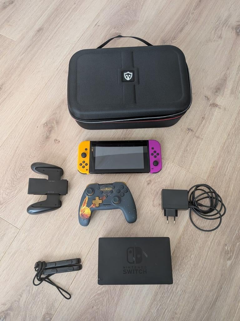 Nintendo Switch V2 set, compleet met draadloze controller, Spelcomputers en Games, Spelcomputers | Nintendo Switch, Ophalen of Verzenden
