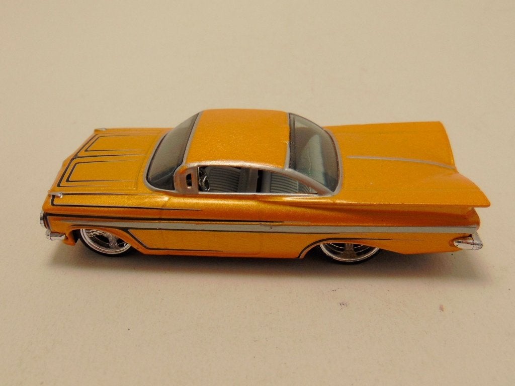 Chevrolet Impala 1959 1:50 Hot Wheels Custom Classics, Ophalen of Verzenden, Gebruikt, Auto, Overige merken
