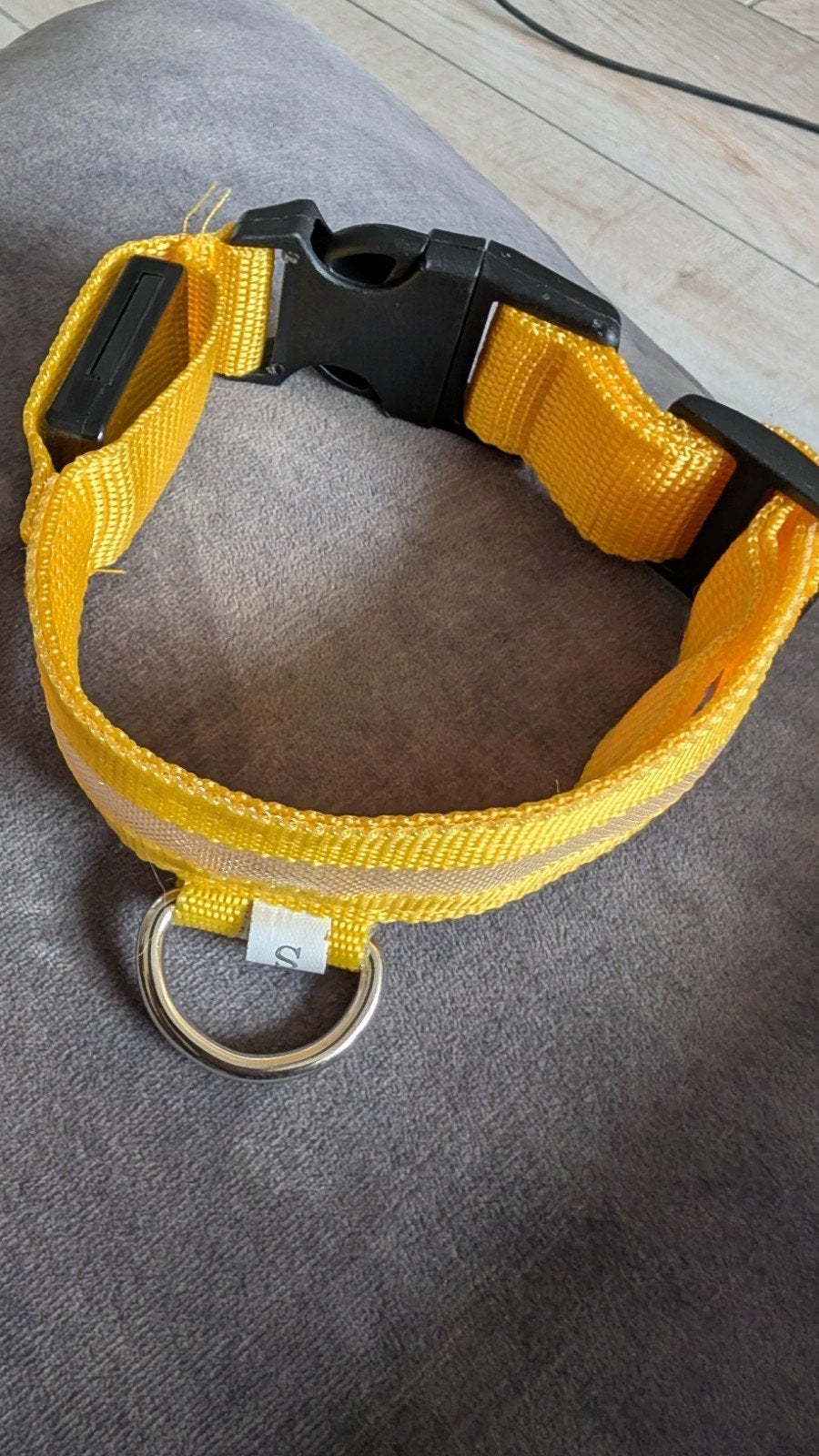 Halsband nieuw, Ophalen