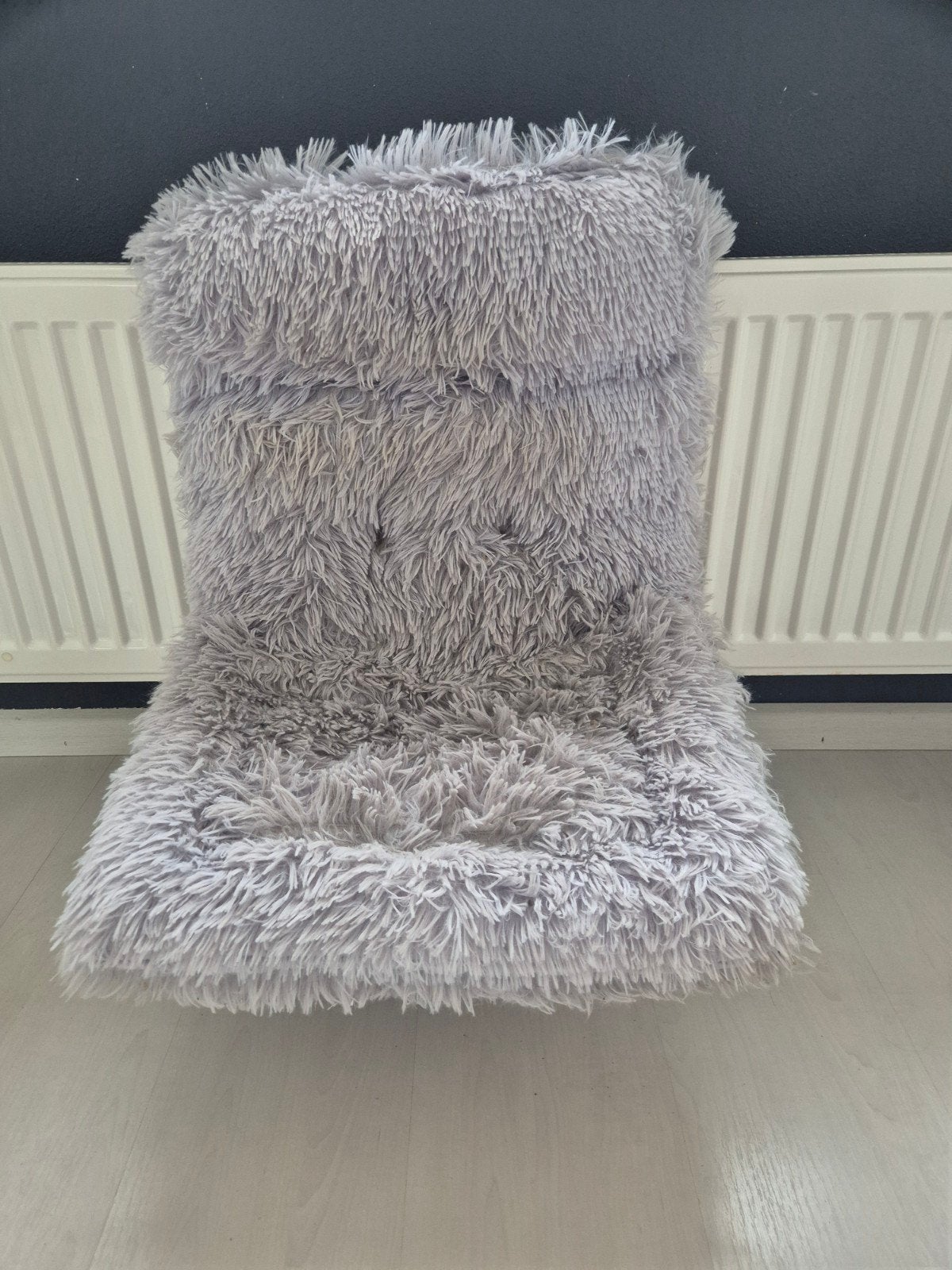 Grijze hangmand/kattenmand voor aan de verwarming, Ophalen, Zo goed als nieuw, Pluche