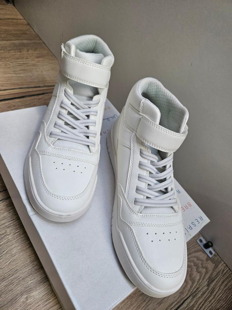 Geox Witte Sneakers - Zo Goed Als Nieuw, Ophalen of Verzenden, Zo goed als nieuw, Wit