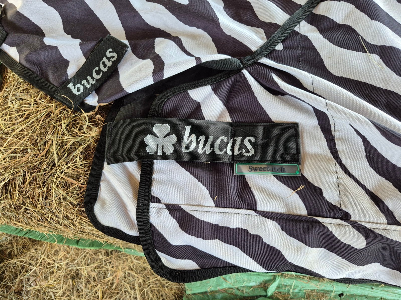 Bucas Sweet itch zebra deken maat 105, Dieren en Toebehoren, Ophalen of Verzenden