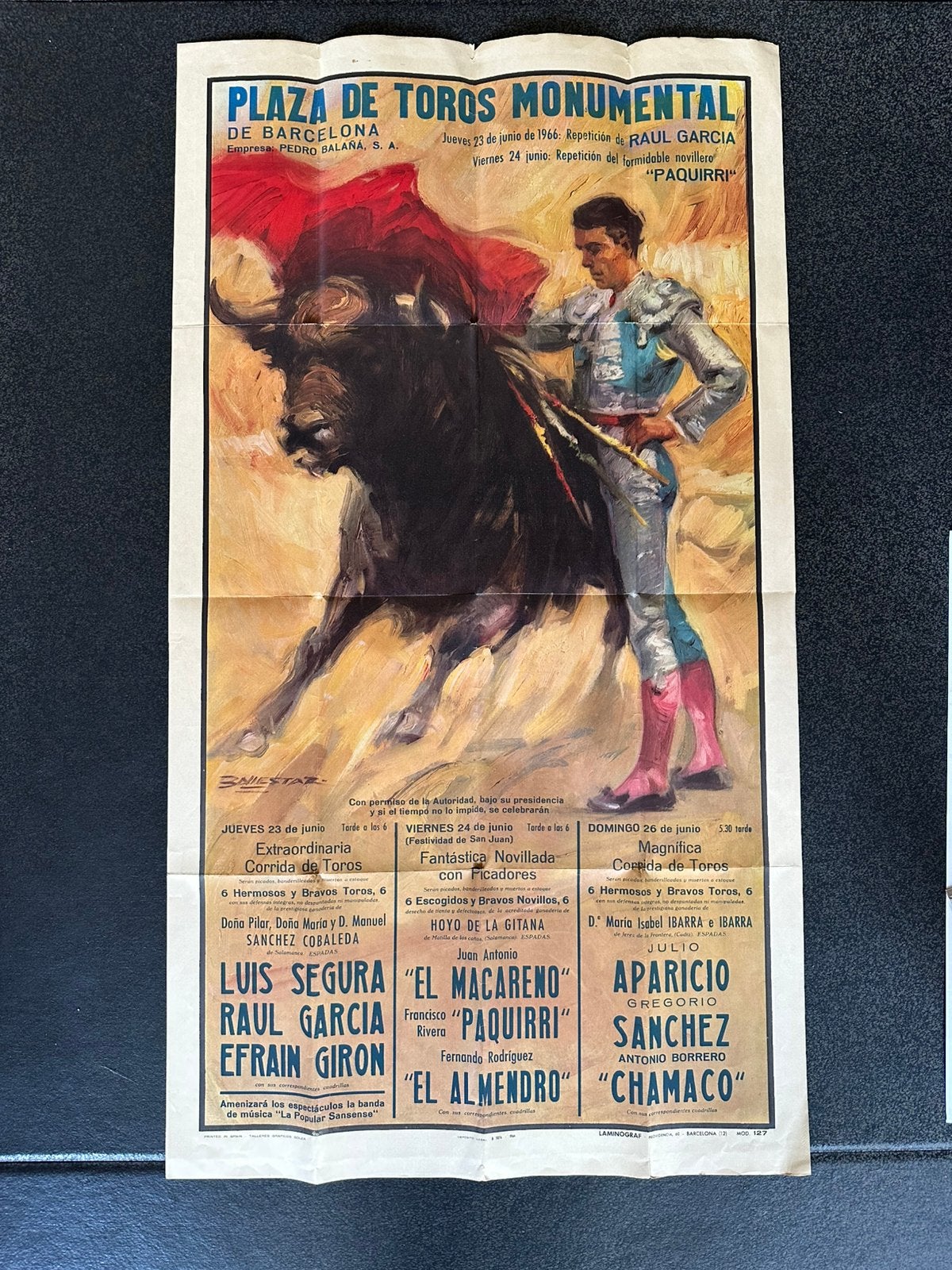 Vintage Spaanse Stierenvecht Poster Barcelona 1966, Verzenden, Deurposter of groter, Sport, Rechthoekig Staand
