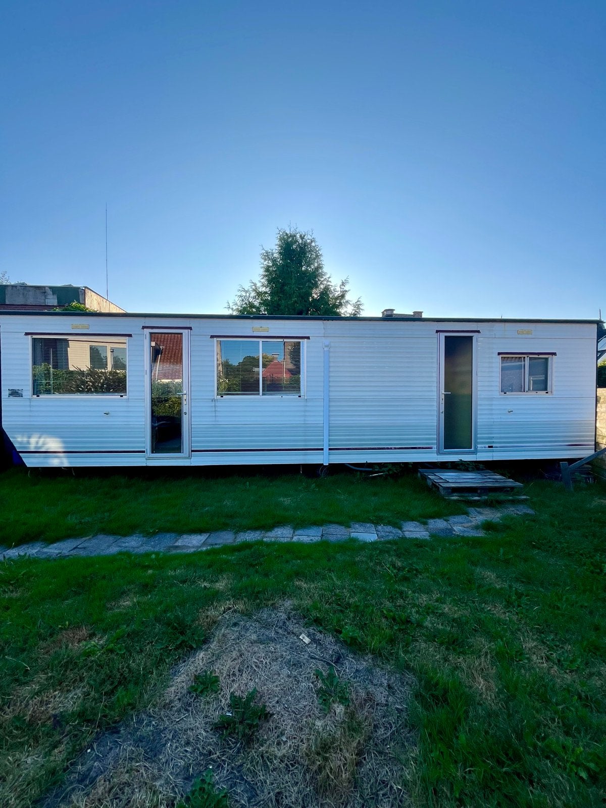 Nette stacaravan 880x355 cm met vernieuwde boiler, Caravans en Kamperen, Stacaravans, Tot en met 2