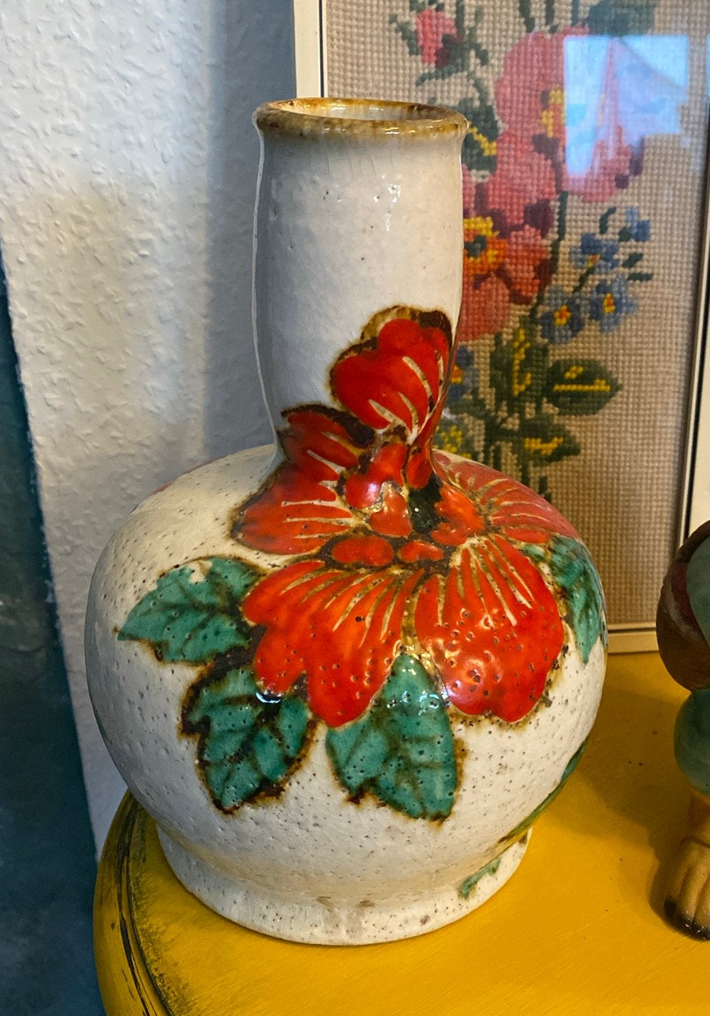 Vintage handbeschilderde keramieken vaas – retro bloemmotief, Ophalen of Verzenden