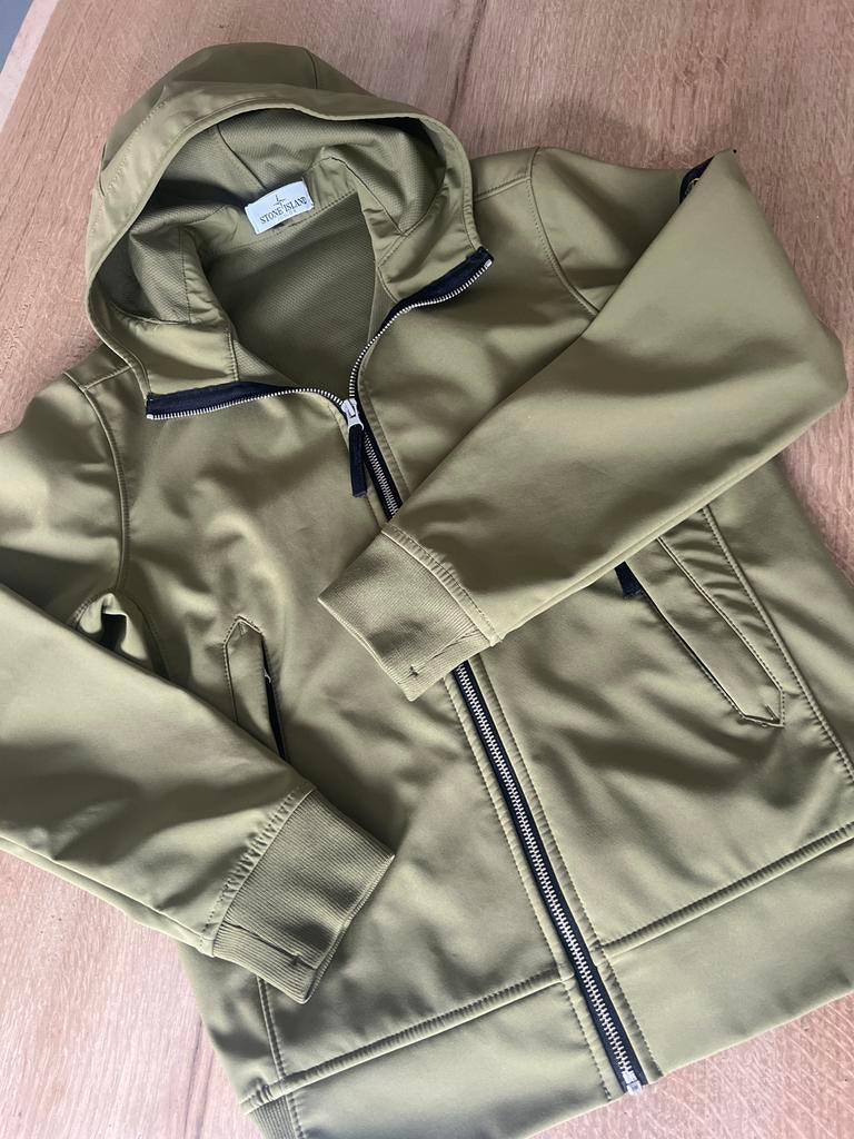 Stone Island Junior Softshell Jas - Olijfgroen, Kinderen en Baby's, Ophalen of Verzenden, Zo goed als nieuw, Jongen