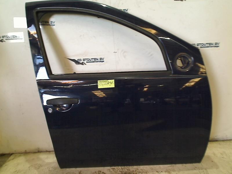 Portier Rechts Voor Dacia Sandero I (BS) (2008-11/2013-06), Auto-onderdelen, Dacia, Gebruikt, Renault Deutschland AG, Peter-Huppertz-Straße 5, Köln 51063, , Duitsland