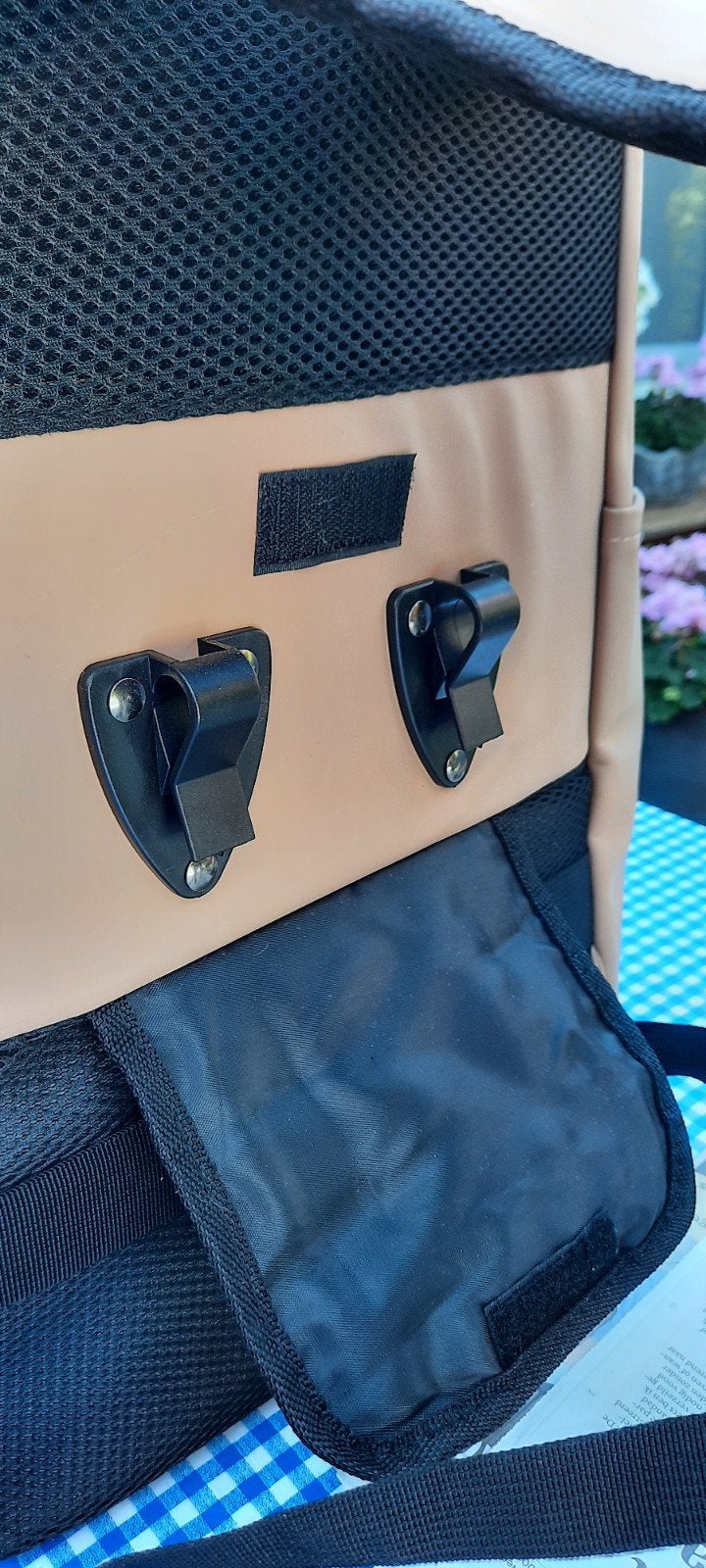 Nieuwe fietstas tevens rugzak kleur beige, Ophalen, Nieuw