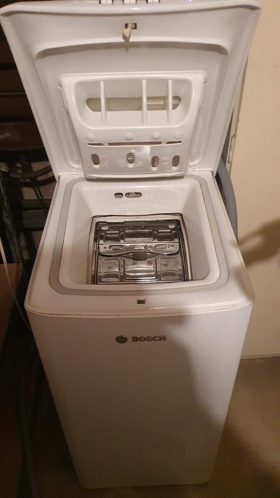 Bosch kleine wasmachine, Ophalen, 1200 tot 1600 toeren, Gebruikt, Bovenlader