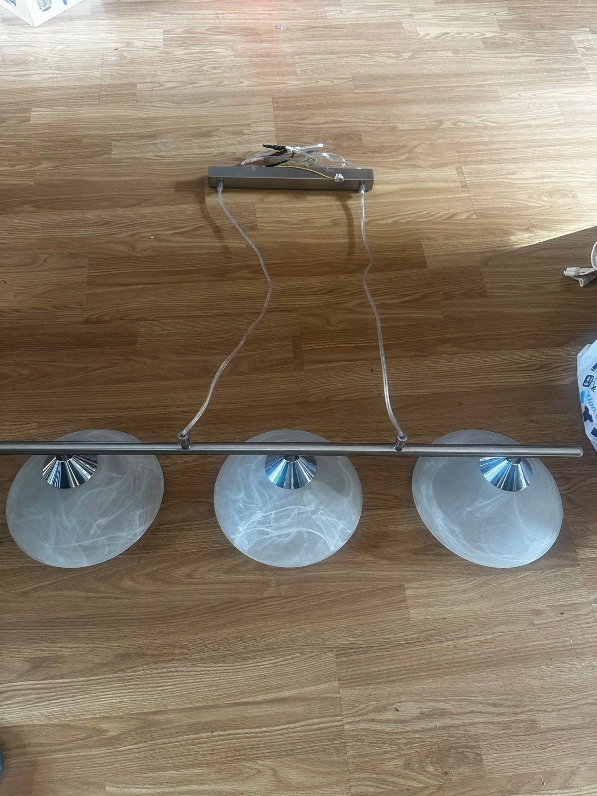 Design hanglamp 3-lichts met albast glazen kappen, Ophalen, Gebruikt, Glas