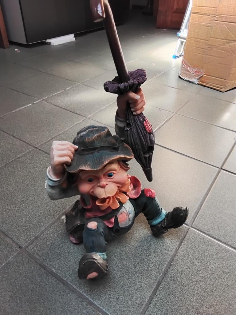 Laaf met paraplu, Verzamelen, Efteling, Ophalen, Zo goed als nieuw, Beeldje of Poppetje