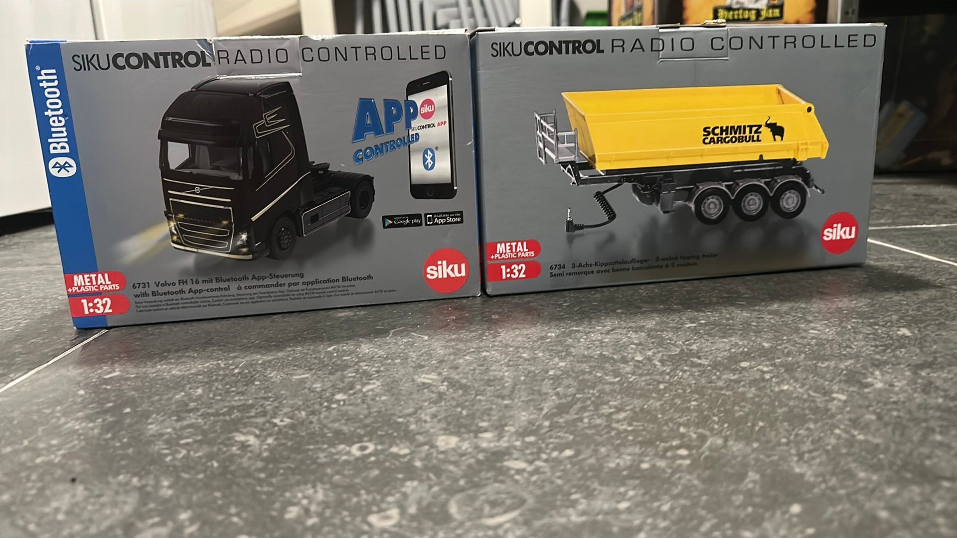 Siku control volvo vrachtwagen en kiepkar, Ophalen, Zo goed als nieuw, Gelijkstroom, Overige merken