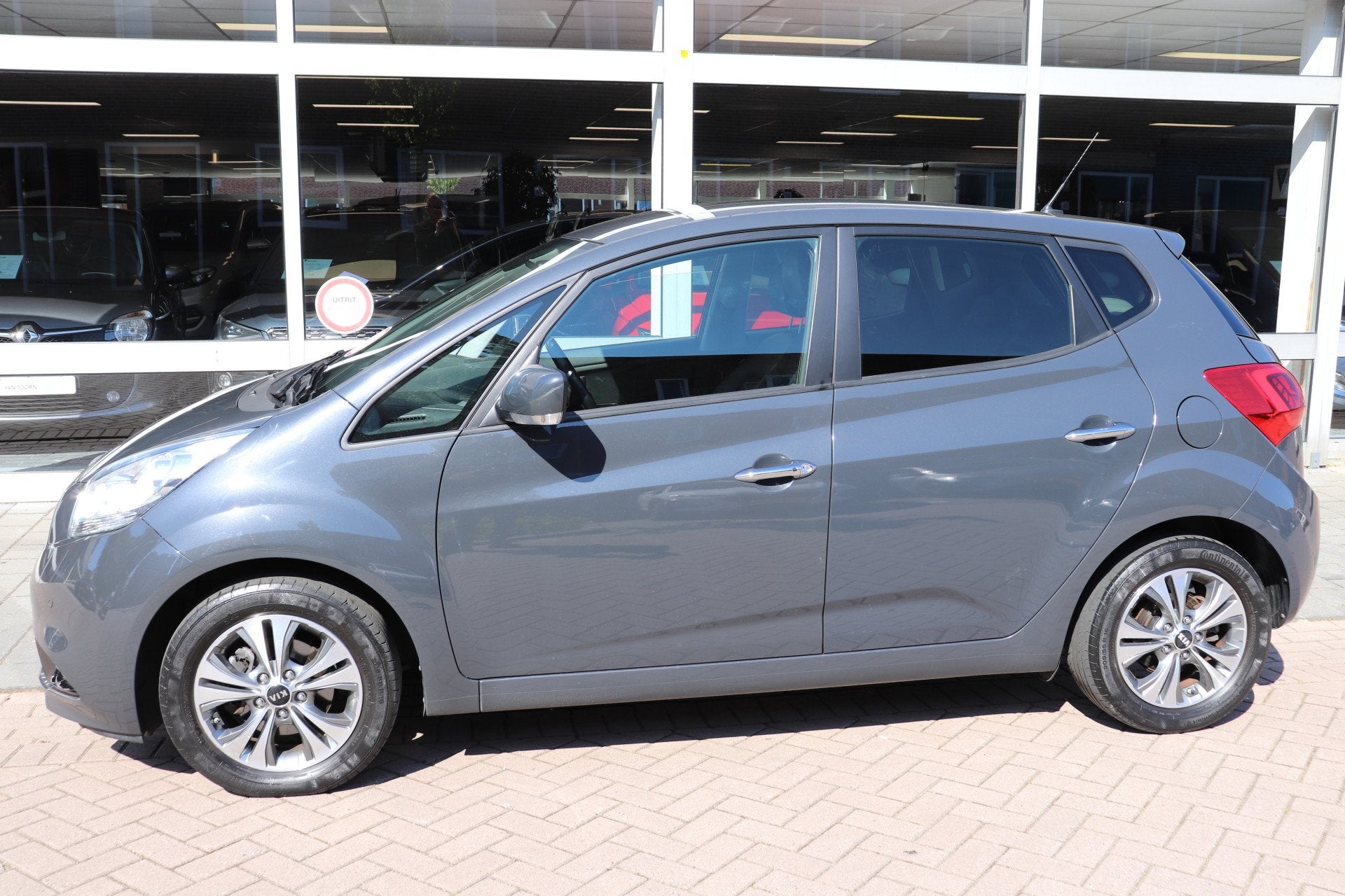 Kia Venga 1.6 CVVT ExecutiveLine Automaat. Trekhaak, navigat, Auto's, 15 km/l, Gebruikt, 4 cilinders, Leder en Stof