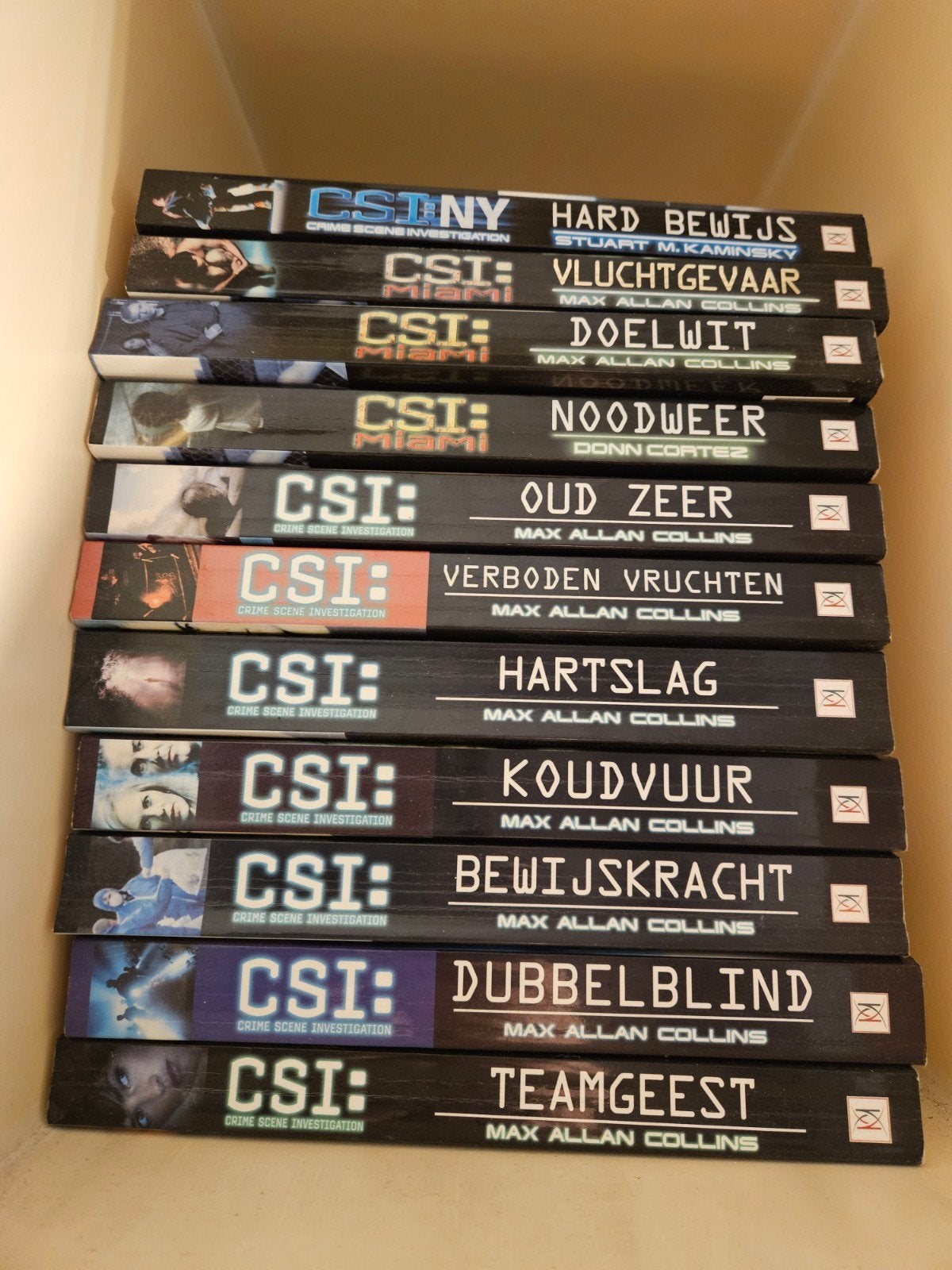 CSI Boekenreeks - 11 delen (CSI, CSI Miami, CSI NY), Boeken, Ophalen of Verzenden, Gelezen, Max Allan Collins, Stuart M. Kaminsky, Donn Cortez