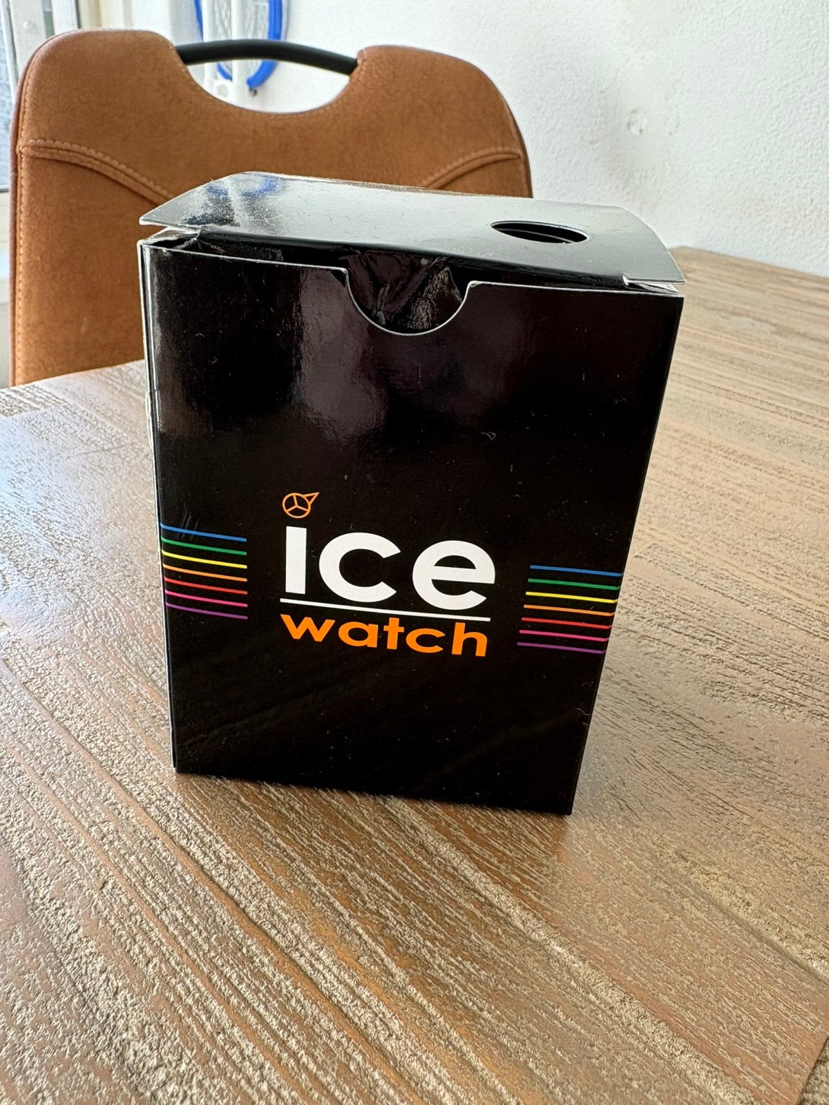 Ice Watch cube in doos unisex, Ophalen of Verzenden, Zo goed als nieuw, Kunststof, Overige merken