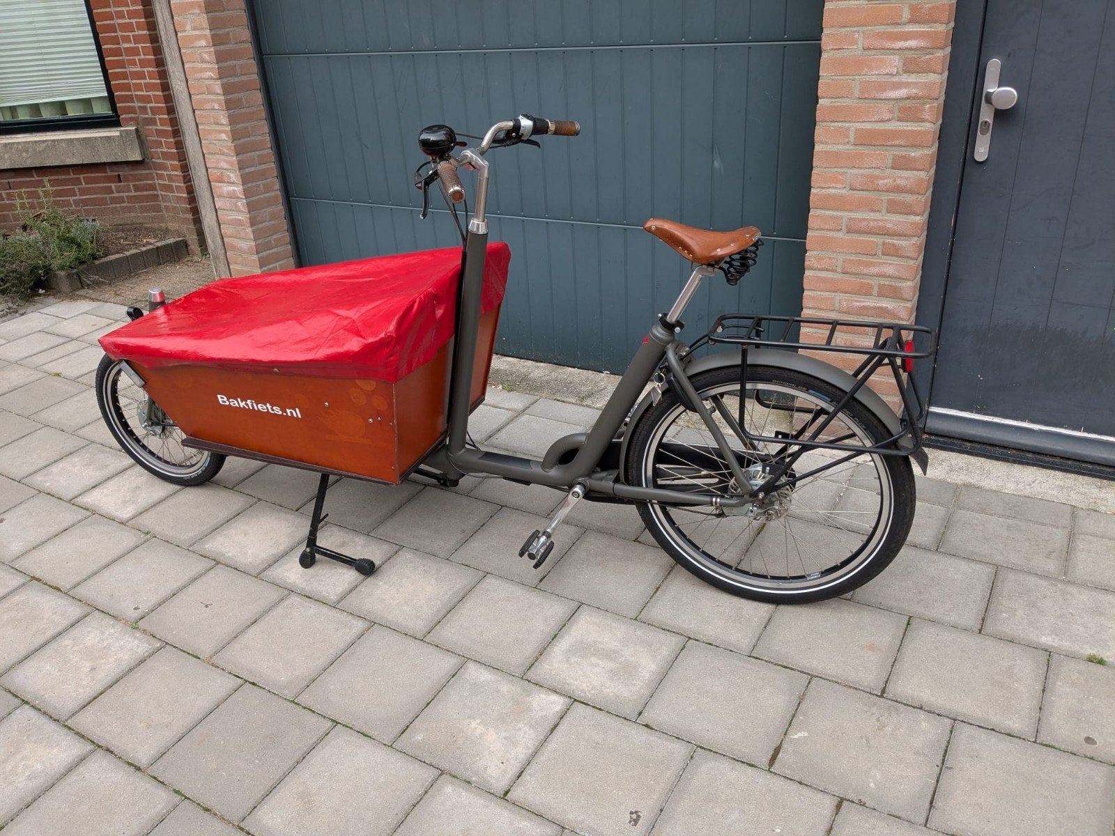 Nette Bakfiets met extra bankje, kap en Brooks zadel, Ophalen, Zo goed als nieuw, Overige merken