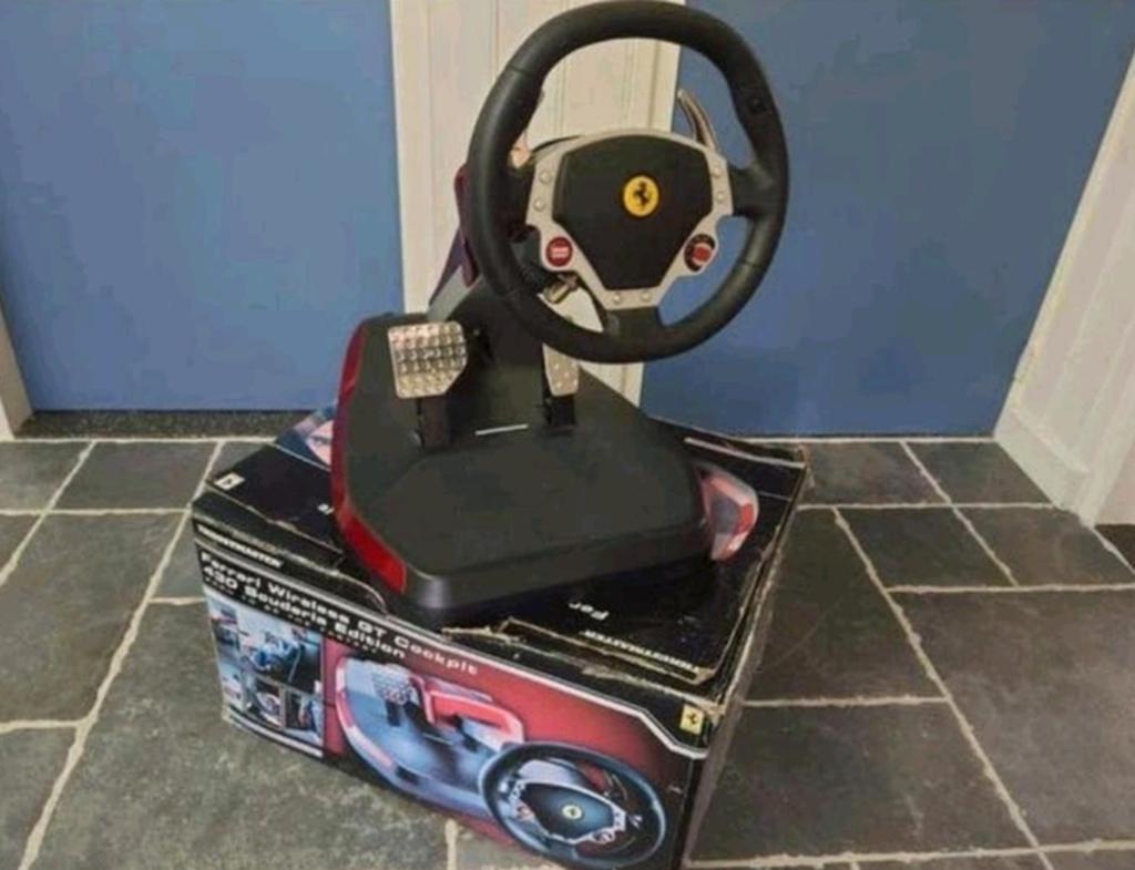 Ferrari Trustmaster stuur wireless GT Cockpit PS3, zgan!, Spelcomputers en Games, Spelcomputers | Sony PlayStation Consoles | Accessoires