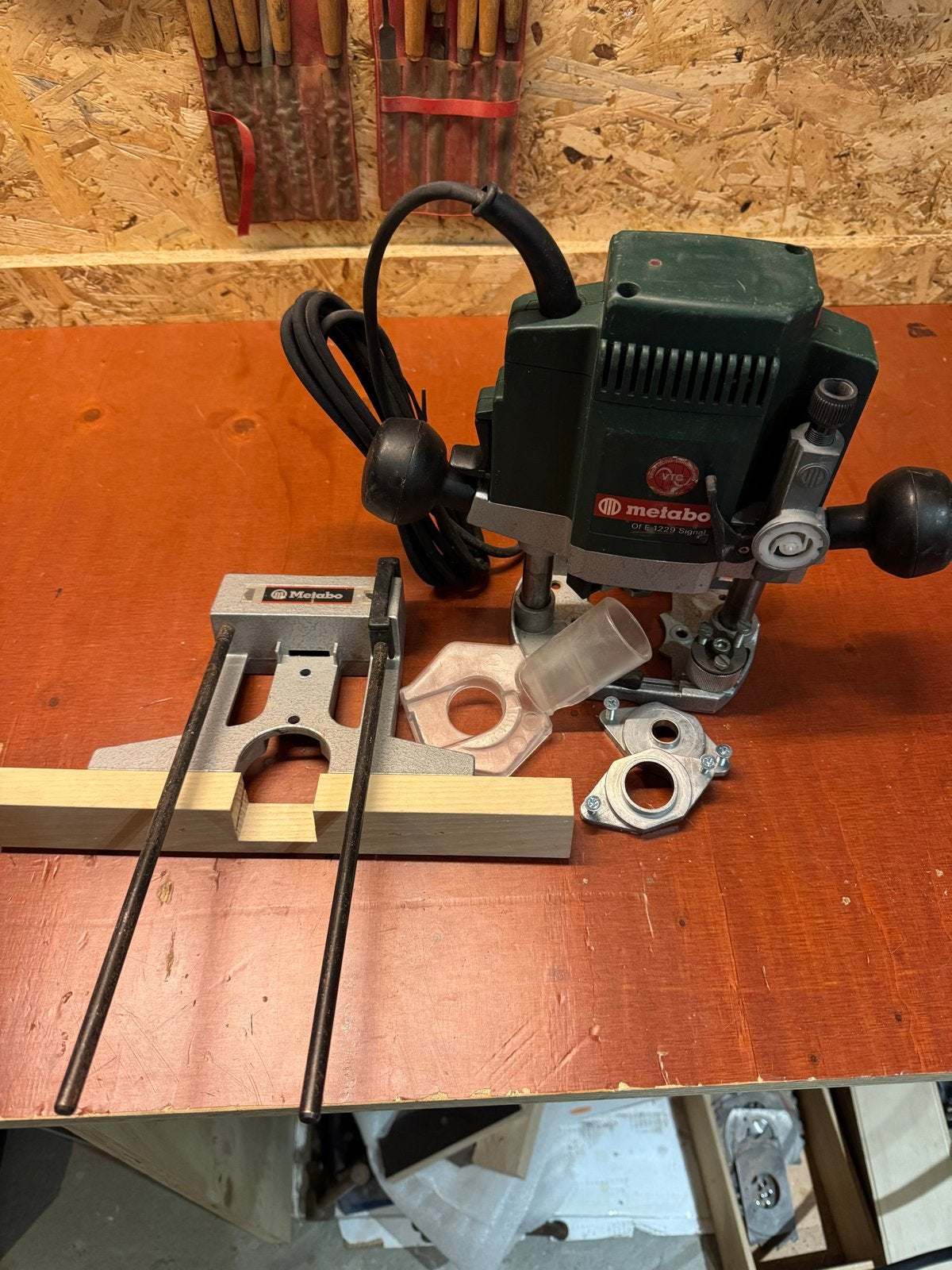 Metabo bovenfrees met nieuwe blokkeerschuif en snoer, Doe-het-zelf en Verbouw, Gereedschap | Freesmachines, Ophalen of Verzenden