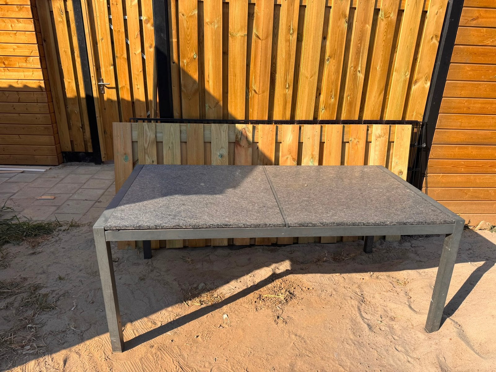 Gratis buitentafel, Ophalen, Zo goed als nieuw, Kunststof
