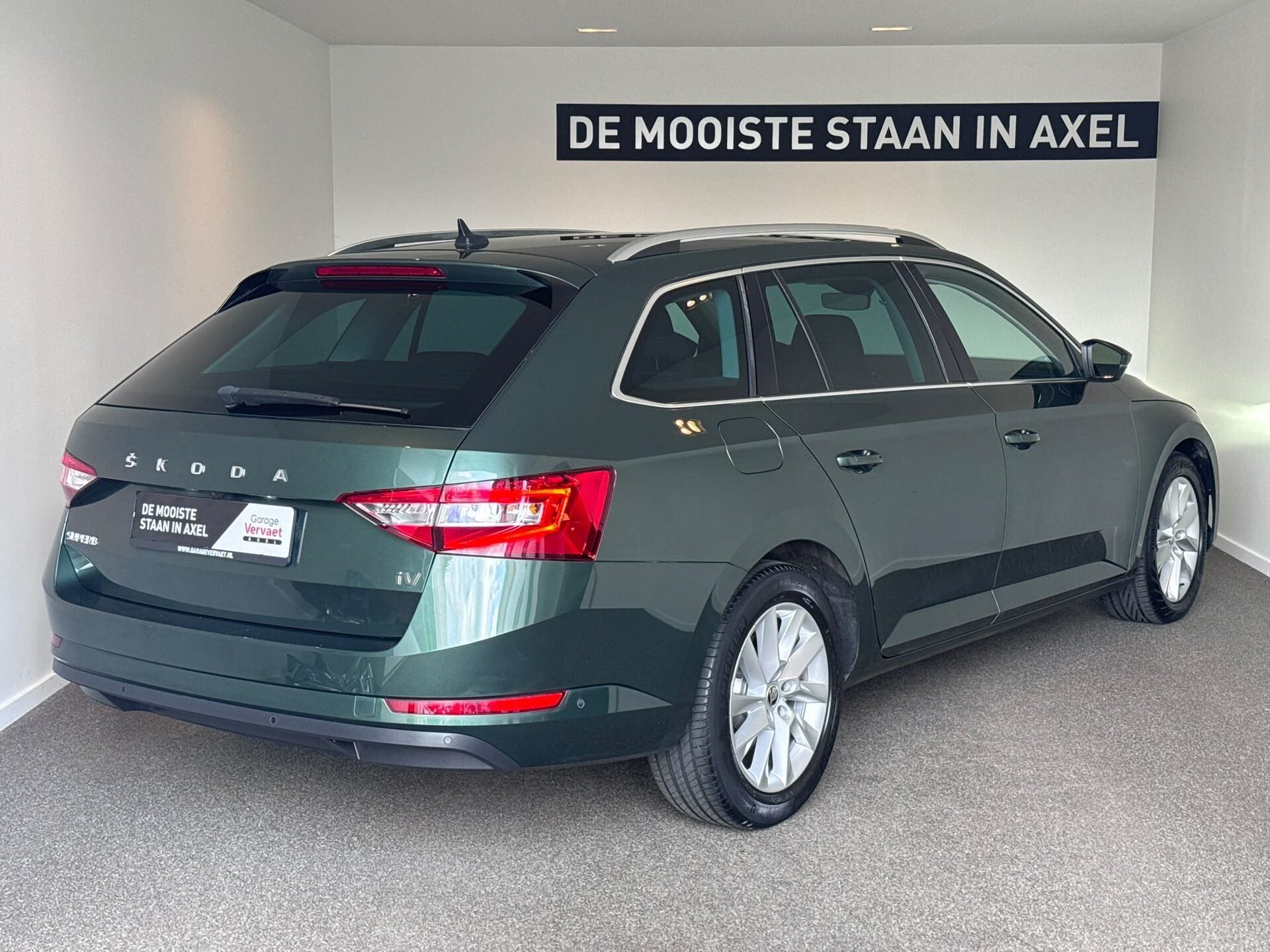 Skoda Superb Combi 1.4 TSI iV Business Edition, Auto's, Automaat, Stof, Gebruikt, Overige brandstoffen