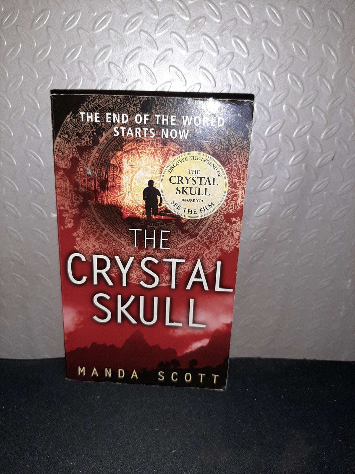 The Crystal Skull - Manda Scott (Engels), Boeken, Fantasy, Gelezen, Ophalen of Verzenden