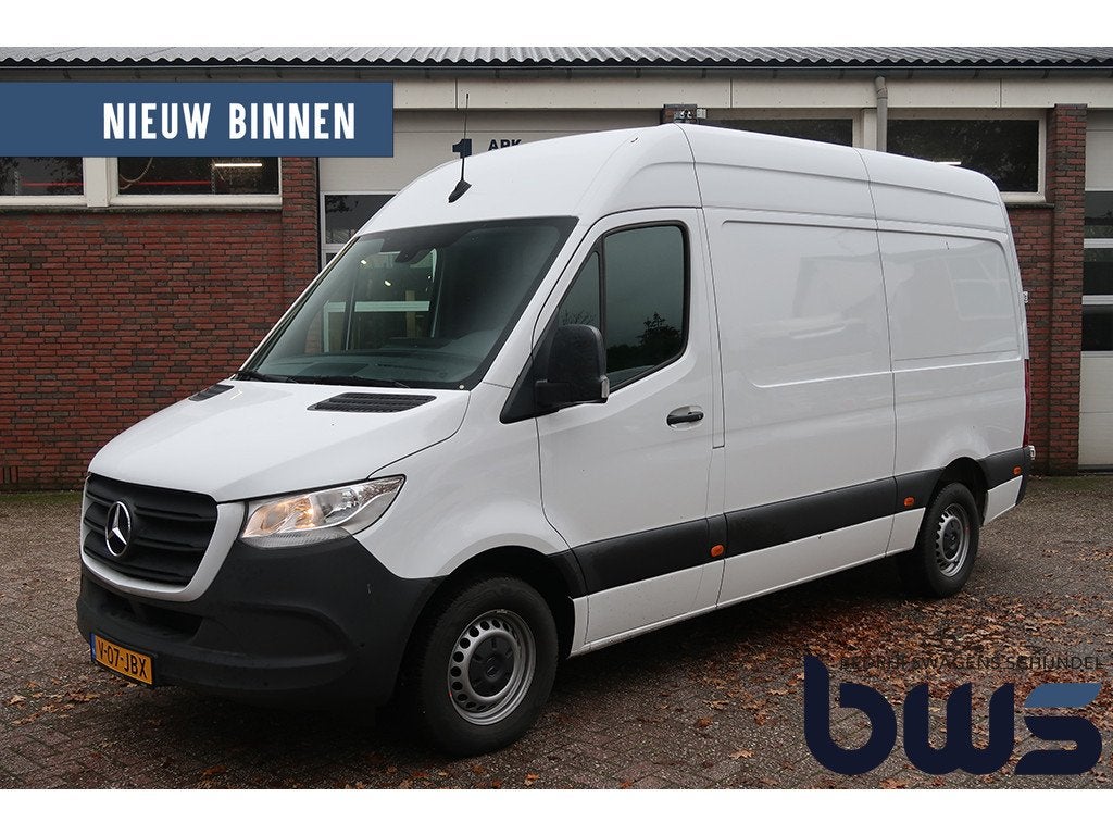 Mercedes-Benz Sprinter 317 1.9 CDI L2H2 RWD Navi / Clima / A, Auto's, Automaat, 4 cilinders, 2000 kg, Wit