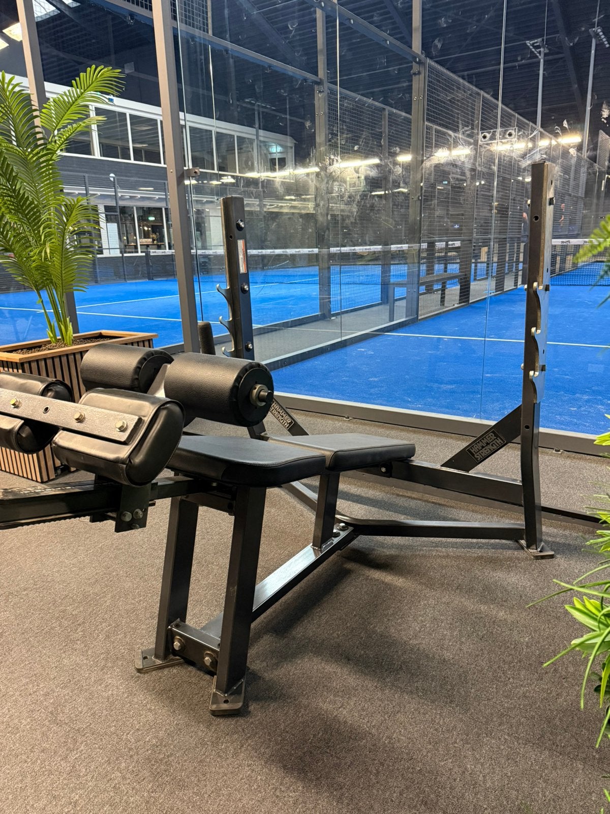Hammer strenght decline bench press, Sport en Fitness, Fitnessmaterialen, Ophalen, Zo goed als nieuw, Fitnessbank