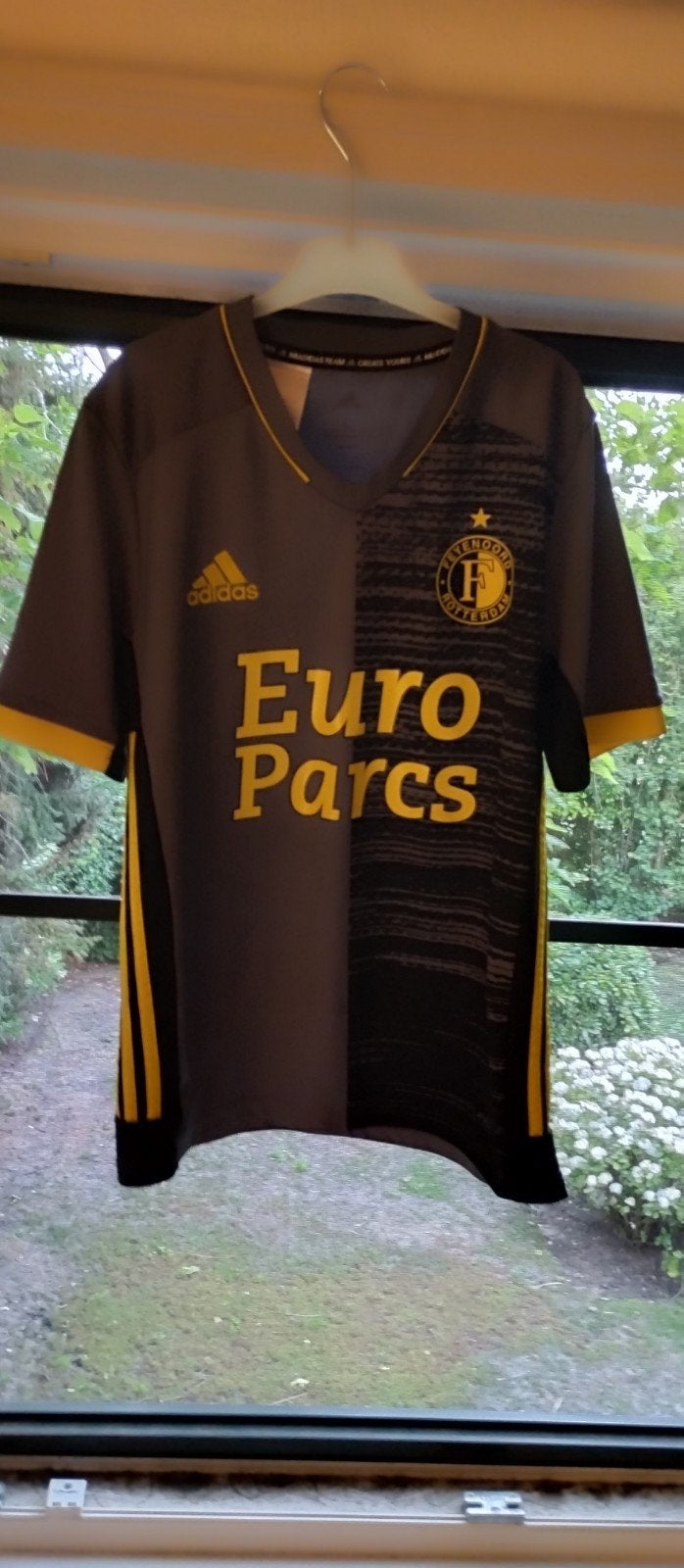 Feyenoord Uitshirt 2021/2022 Maat S, Kleding | Heren, T-shirts, Gedragen, Maat 46 (S) of kleiner, Zwart, Ophalen of Verzenden
