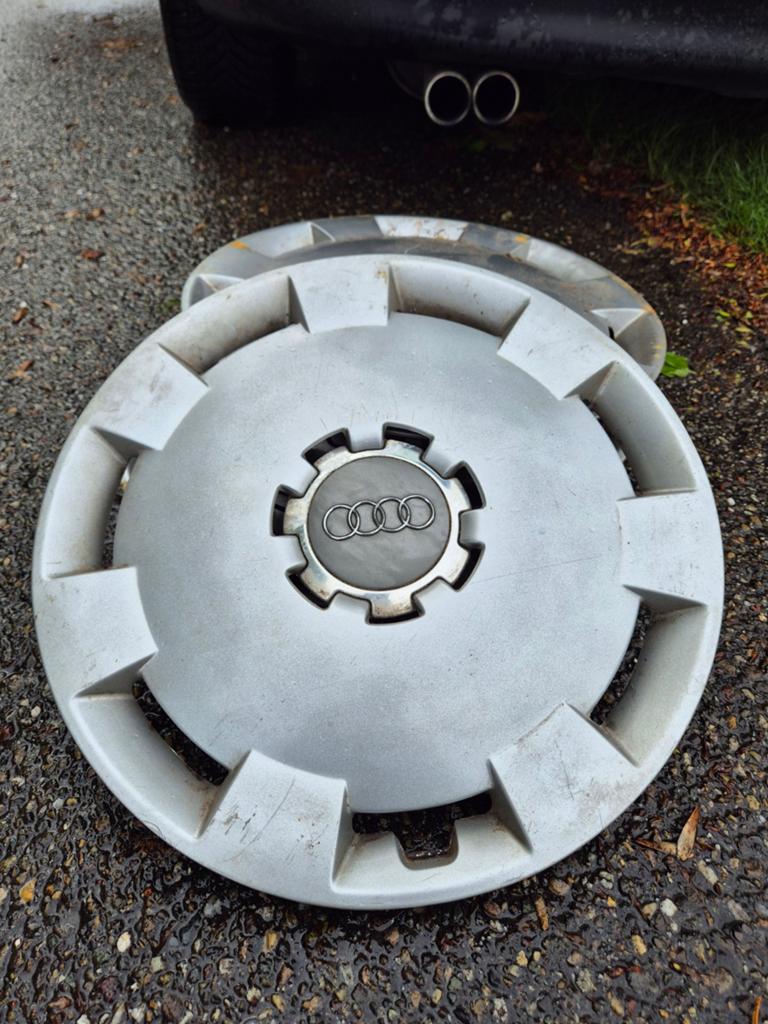 4 originele Audi A3 wieldoppen, Auto diversen, Wieldoppen, Ophalen of Verzenden, Gebruikt