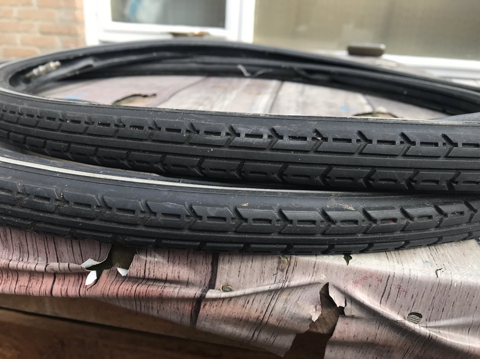 Set van 2 Buiten en binnen fietsbanden 26 x 1 3/8, Ophalen, Zo goed als nieuw