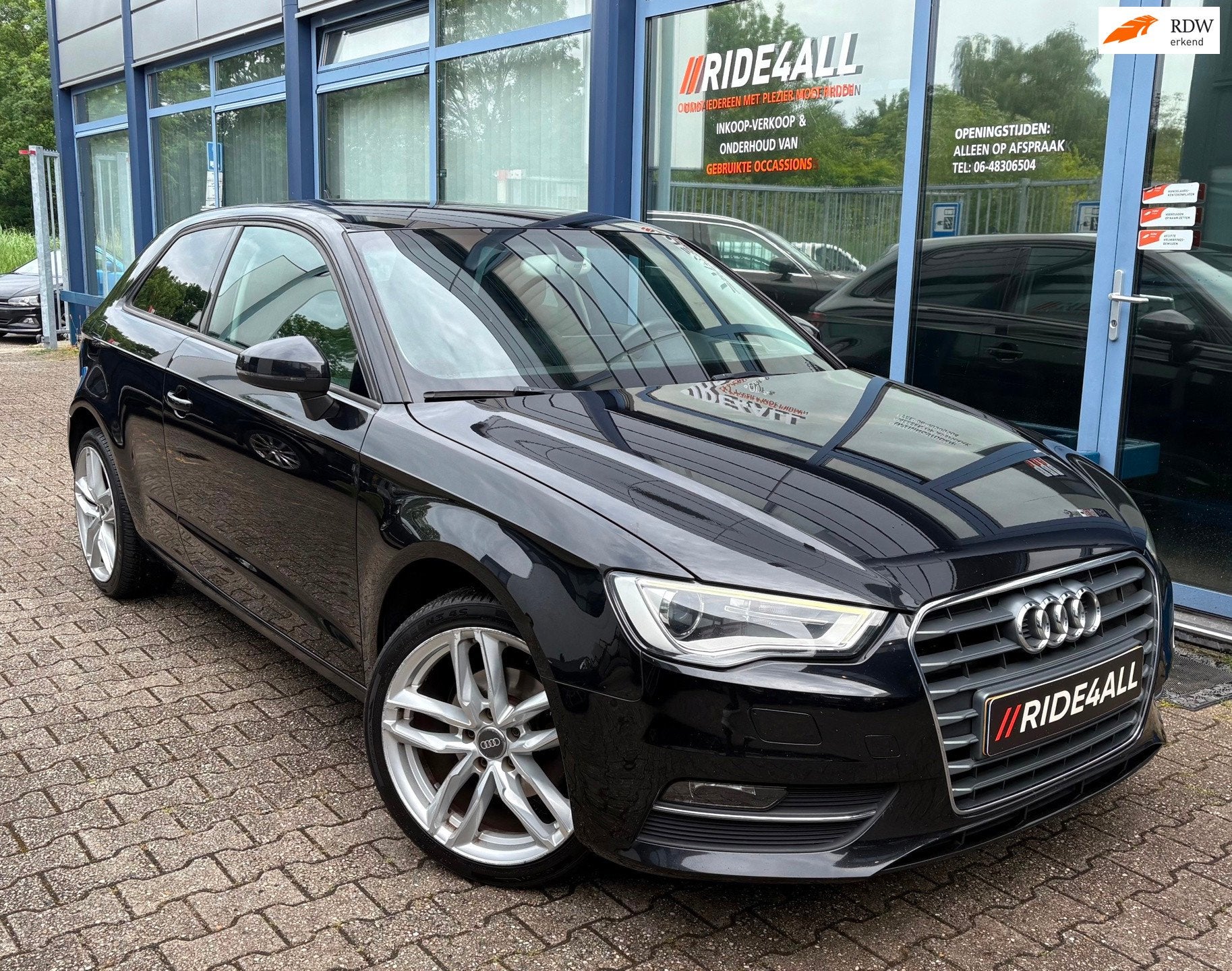 Audi A3 1.6 TDI Ambition Pro Line S/STOELVW/LEDER, Auto's, Audi, Voorwielaandrijving, Gebruikt, Zwart, 4 cilinders