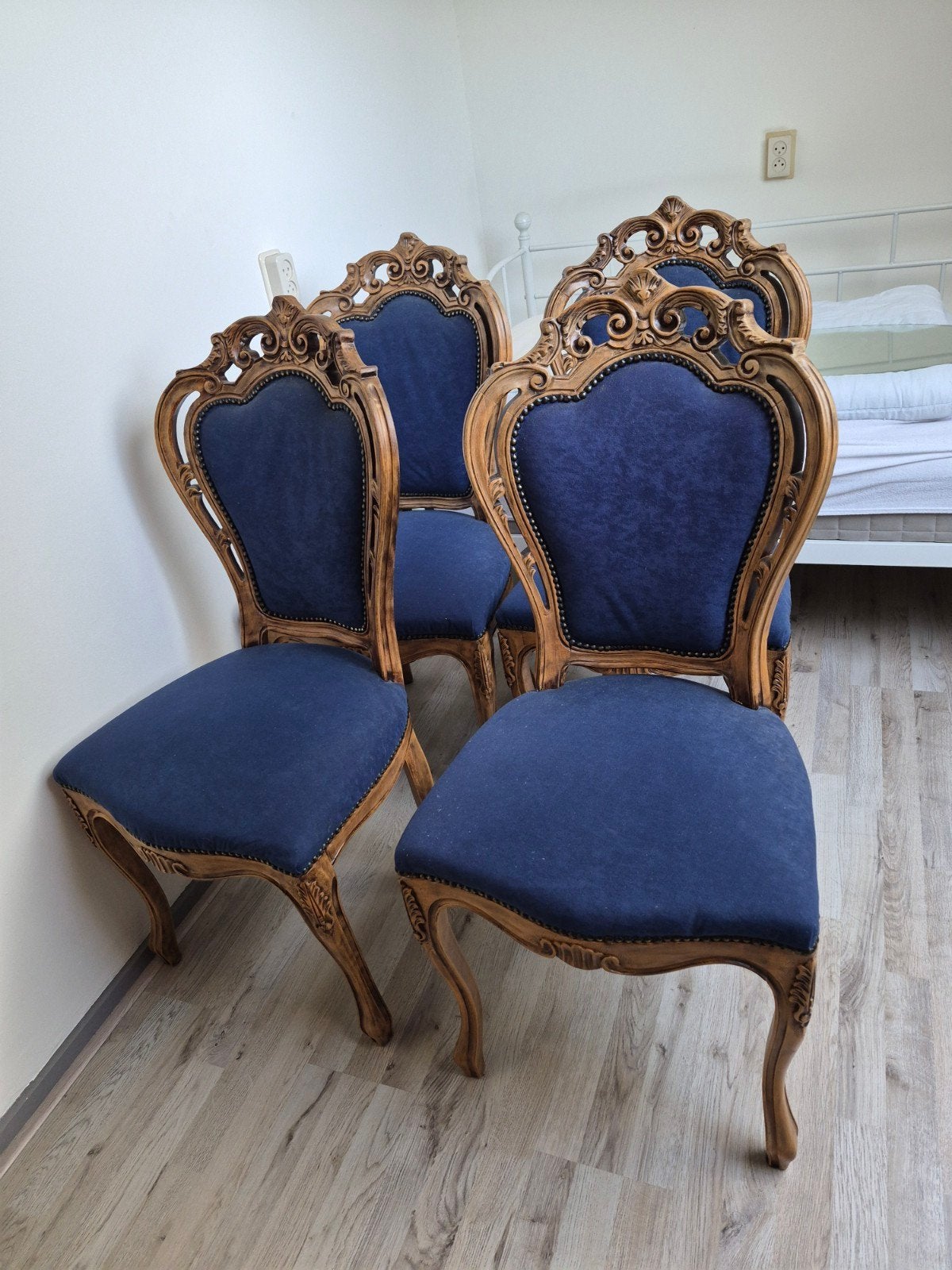 Set van 4 Barok stoelen met blauwe bekleding, Ophalen